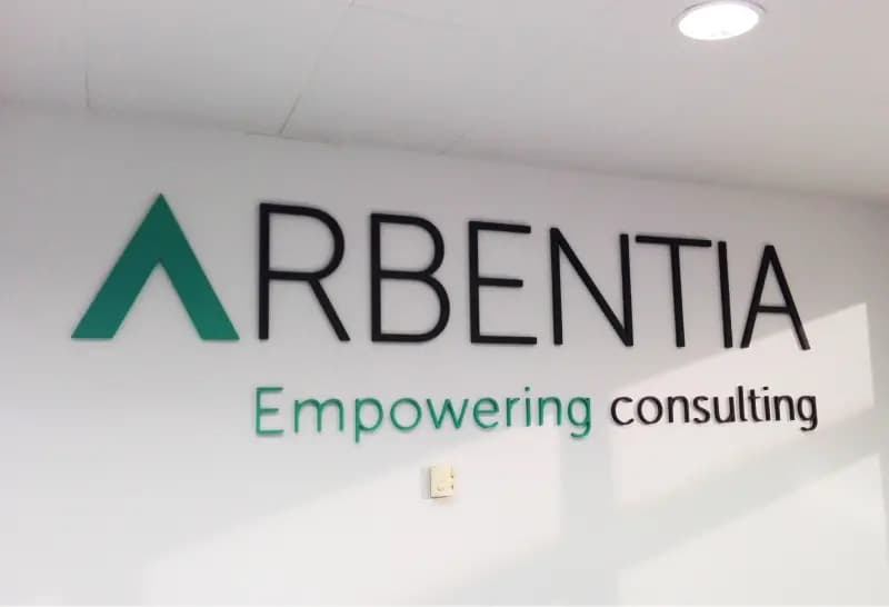 Letras Corporeas Arbentia